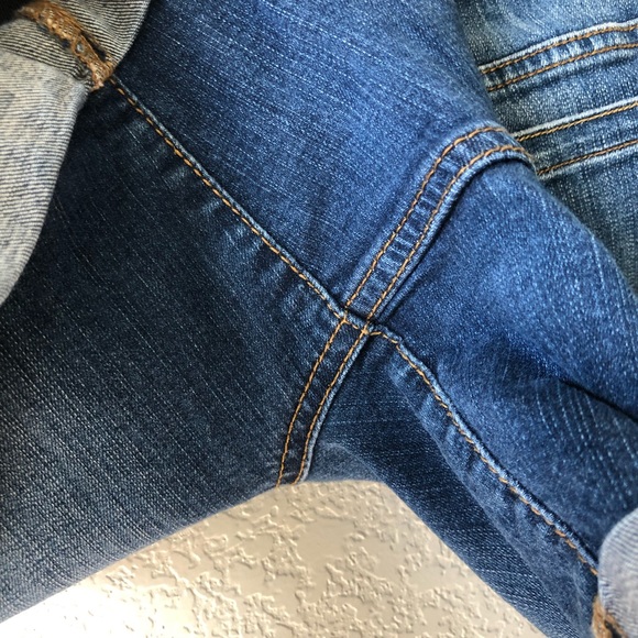 Torrid distressed short shorts 16 roll hem - Picture 6 of 6